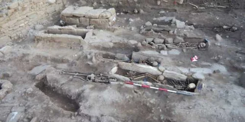 Au descoperit un cimitir al vrajitoarelor