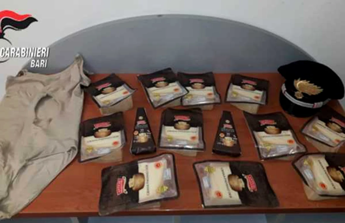 Românul a ascuns pachetele cu brânză într-un body elastic