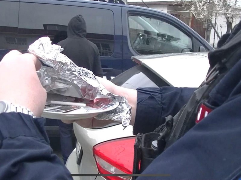 Droguri servite la farfurie, la Brăila. Tupeul fără margini al unor consumatori de substanțe interzise VIDEO 