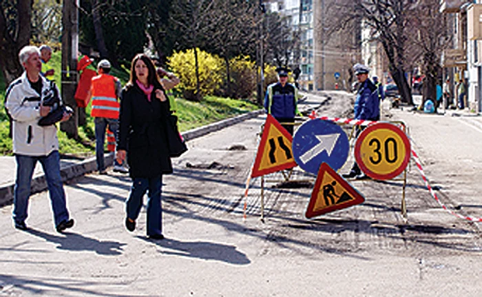 Pe Praporgescu, circulaţia în aceste zile este restricţionată