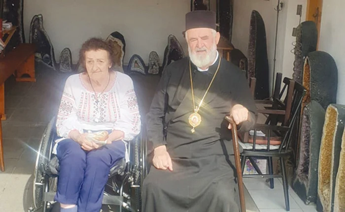 Chiar dacă nu a putut rămâne la Mănăstirea Prislop, Zoe Dăian vizitează periodic mormântul lui Arsenie Boca