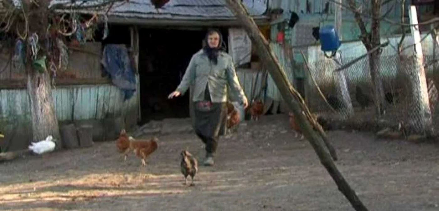 Oamenii din Bucicani trăiesc într-un sat izolat de lume