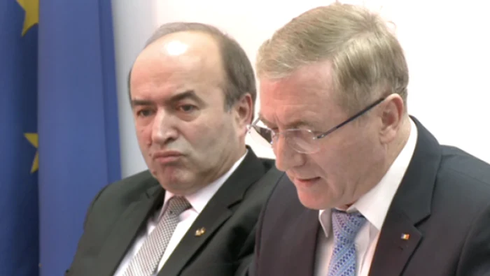 
    Ministrul Justiției, Tudorel Taoder nu mai vrea să lucreze cu procurorul general al României, Augustin Lazăr  