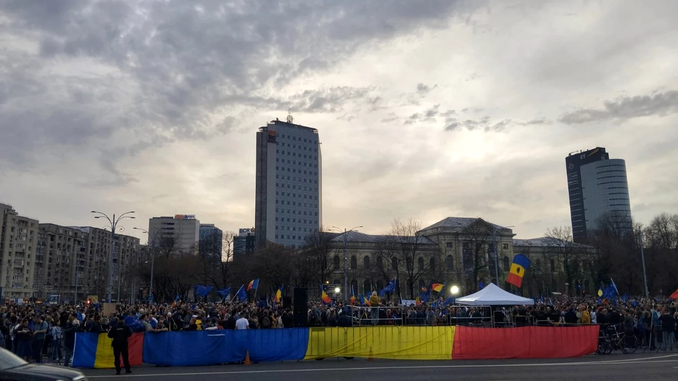 Sunt cinci Românii care se intersectează foarte puțin, crede Caramitru. FOTO: Adevarul