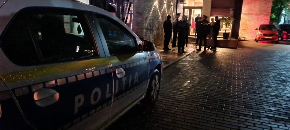 Doi bărbaţi căutaţi în Austria pentru comiterea unei tâlhării, prinşi de poliţiştii din Caraş-Severin