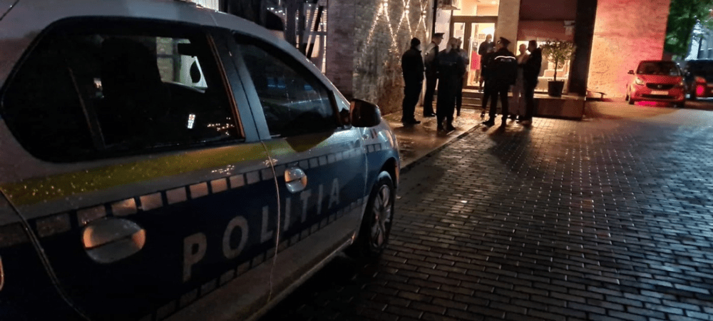 Sinucidere sângeroasă: Un bărbat s-a înjunghiat mortal cu un cutter în gât