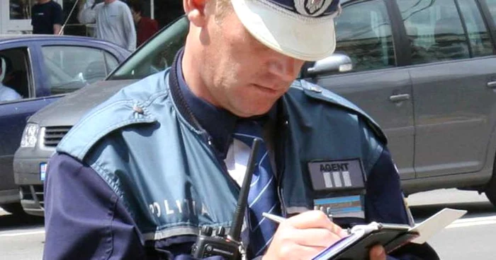 Poliţiştii l-au găsit pe sucevean mort de beat