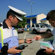 Poliţiştii şi reprezentanţii Companiei de Drumuri vor fi neiertători cu şoferii care s-au obişnuit să circule fără rovignetă