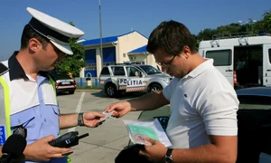 Poliţiştii şi reprezentanţii Companiei de Drumuri vor fi neiertători cu şoferii care s-au obişnuit să circule fără rovignetă