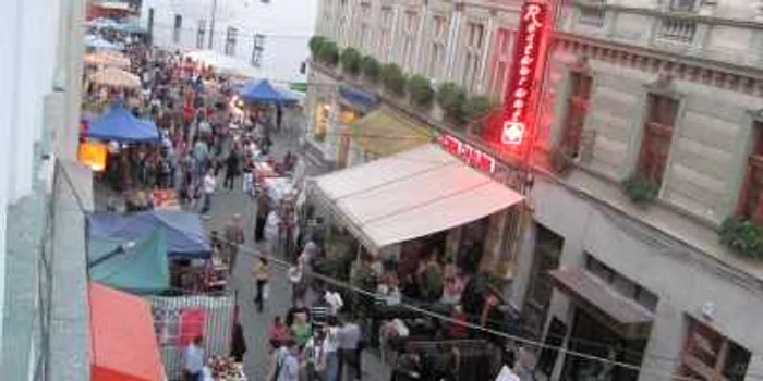 Aglomeraţie de nedescris pe strada Alba Iulia