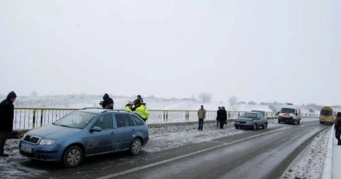 Şoferii trebuie să circule cu atentie pentru a evita accidentele