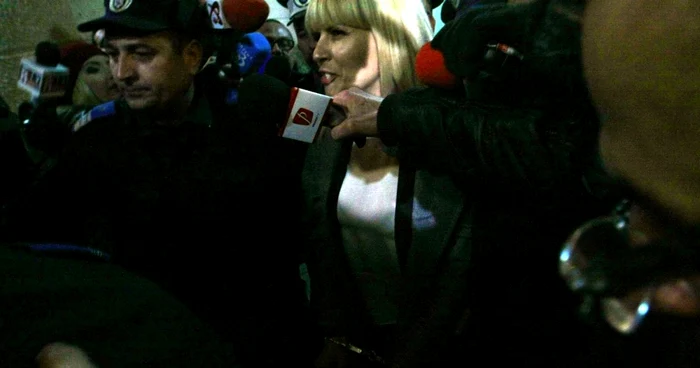 Elena Udrea la ieşirea de la DNA FOTO David Muntean