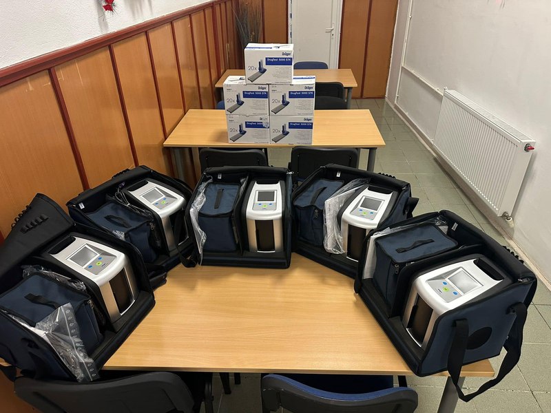 O sută de aparate de testare antidrog, de ultimă generație, vor intra în dotarea Poliției Române