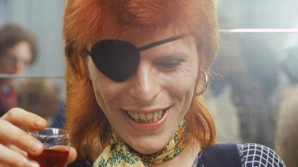 FOTO: Viaţa unei legende, David Bowie jpeg