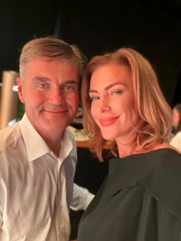 Roxana Ciuhulescu este împlinită și fericită alături de soțul ei, Silviu Bulugioiu. Sursă: Facebook