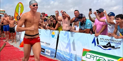 David Popovici, aclamat de fani. Foto Facebook SportExtra