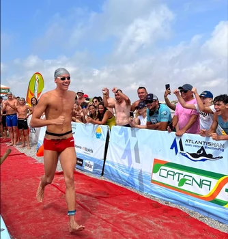 David Popovici, aclamat de fani. Foto Facebook SportExtra