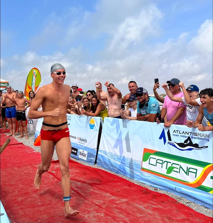 David Popovici, ovaționat la AtlantisMan / FOTO: Facebook SportExtra