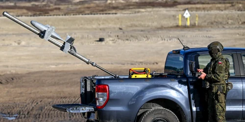 Instruire  sistem american anti dronă merops   Polonia FOTO EPA EFE jpg