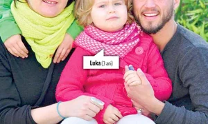 mama tata 25569865 jpeg