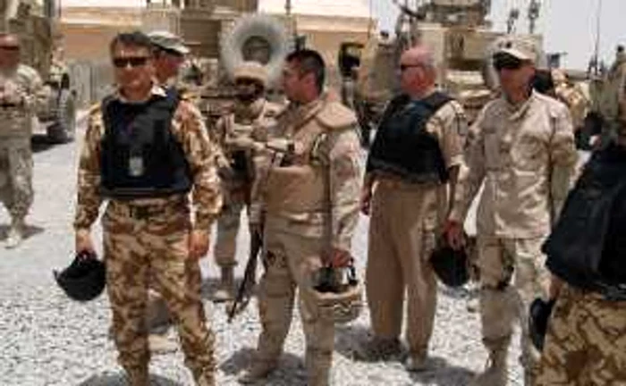 Trupele române din Afganistan se vor putea întoarce în ţară din a doua jumătate a anului viitor FOTO: Mediafax