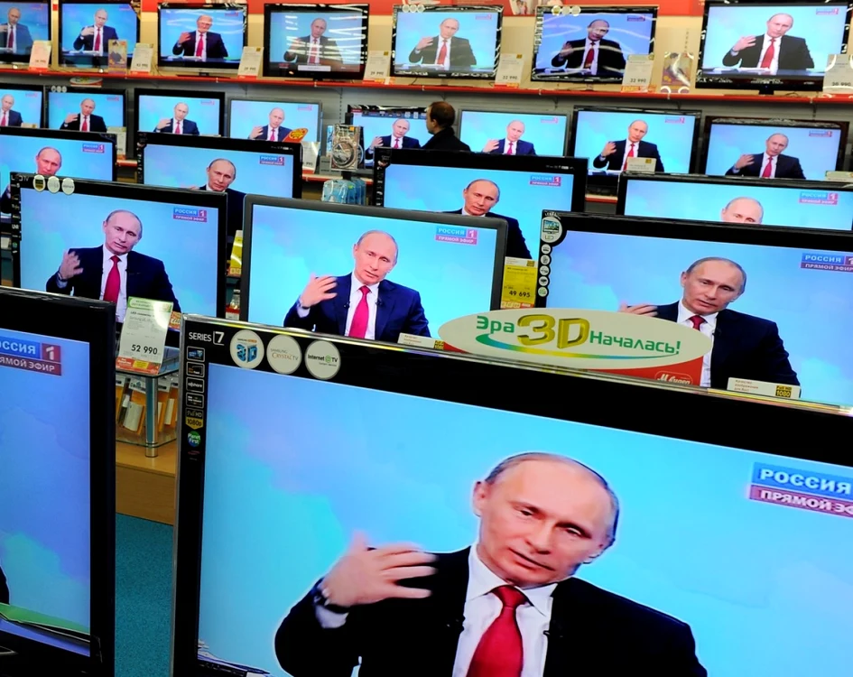Vladimir Putin a contribuit la degradarea democraţiei