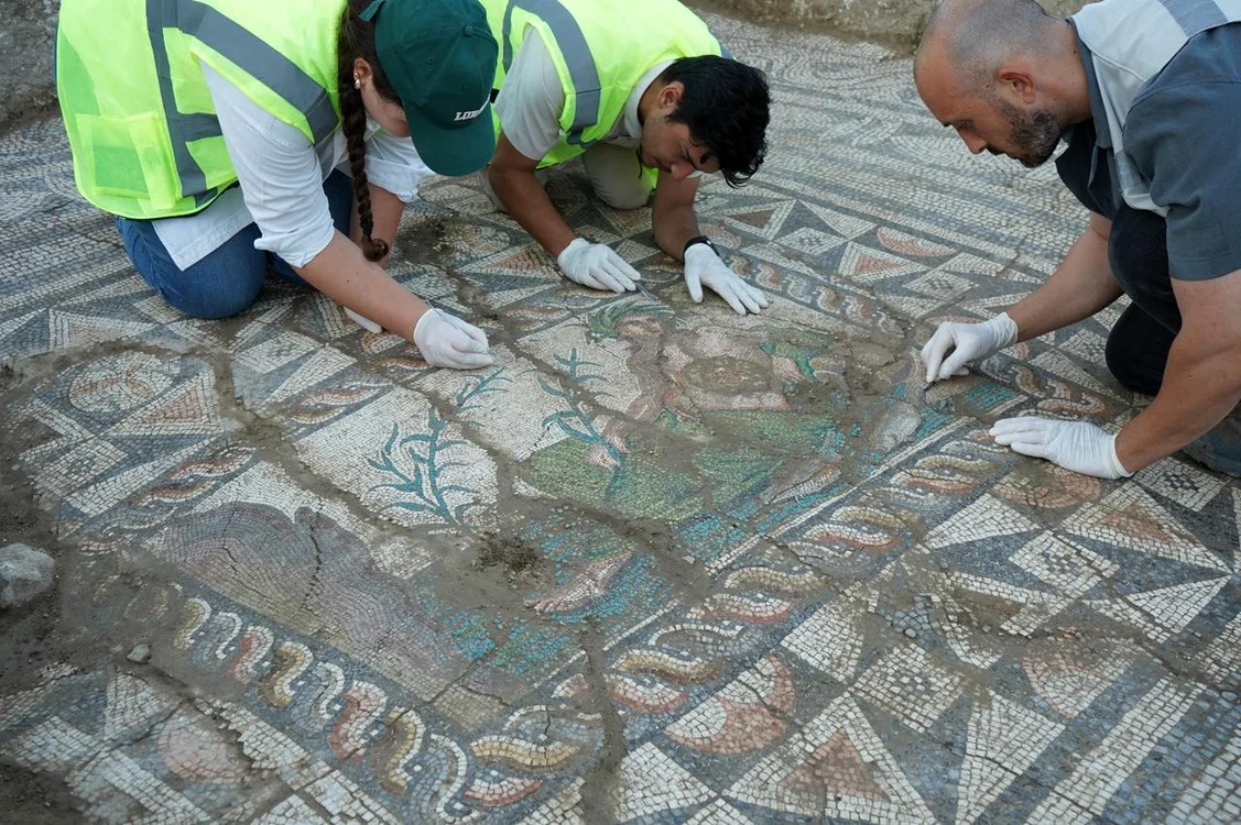 Mozaicul descoeprit la Aspendos (© Türkiye Cumhuriyeti Kültür ve Turizm Bakanlığı)