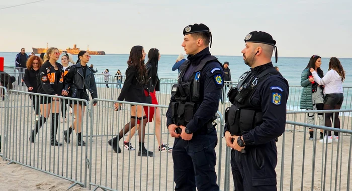 Jandarmi la festivalul din Costinești FOTO: Gruparea Mobilă Constanța