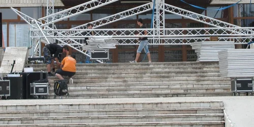 Botoşani: Organizatorii pregătesc scena