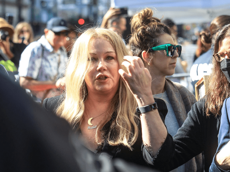 Christina Applegate, reacție la un comentariu răutăcios despre boala de care suferă