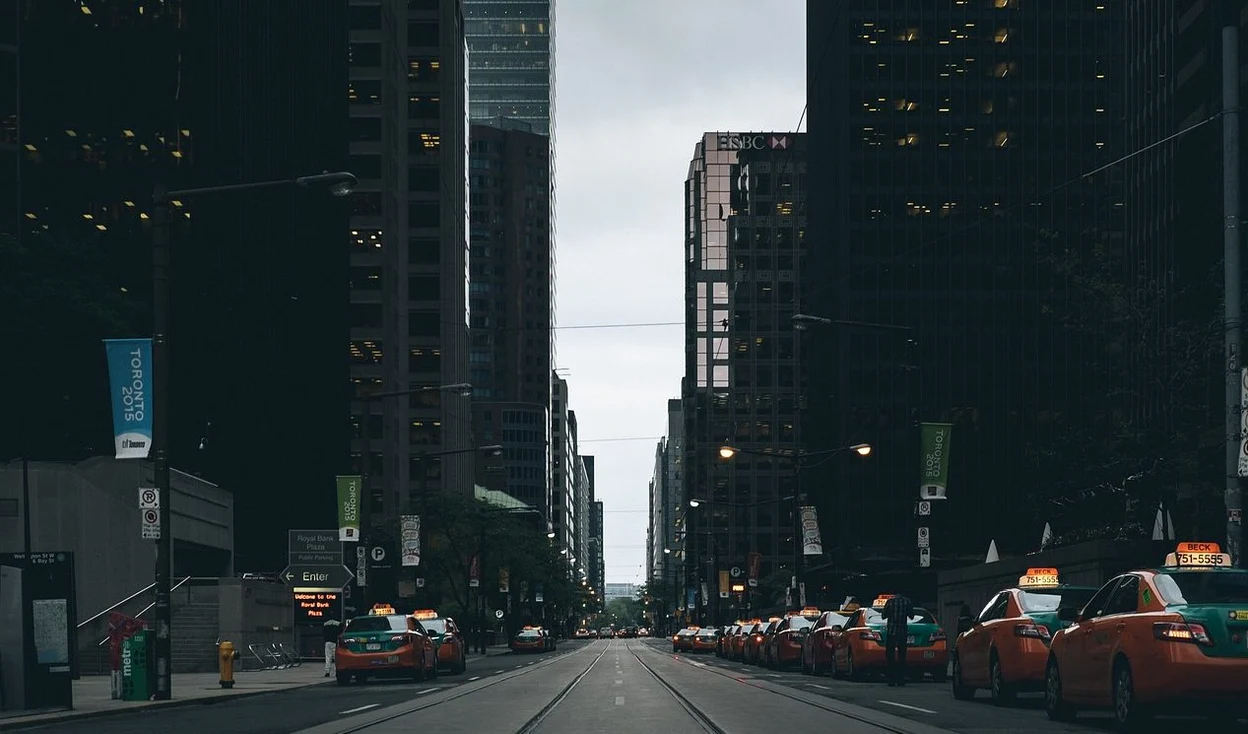 Uber va reîncepe testarea vehiculelor autonome pe străzile din California