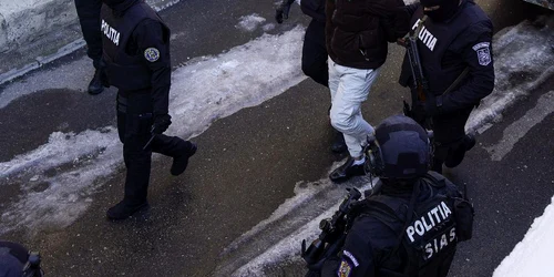 Mohamed Amra este adus la sediul Curtii de Apel Bucuresti, 23 februarie 2025  3 jpg