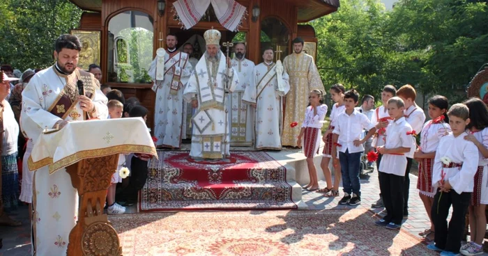 Imagine de la slujba religioasă de Sf.Ilie, la Galaţi. Foto: ADJ