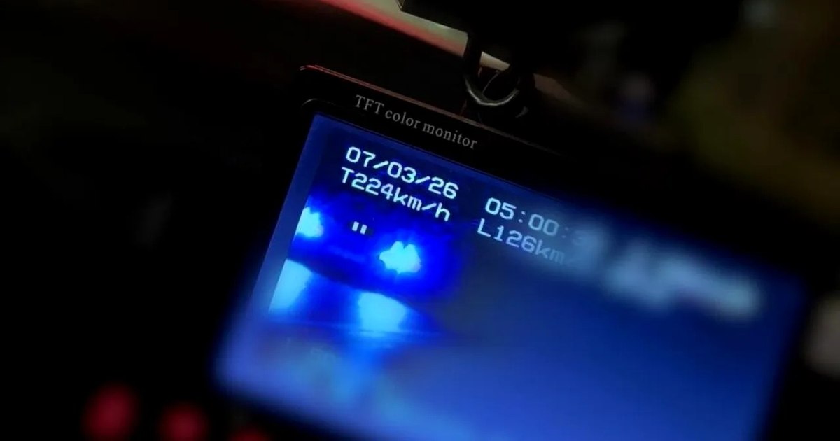 O șoferiță a depășit limita de viteză de trei ori, radarul său a fost surprins!