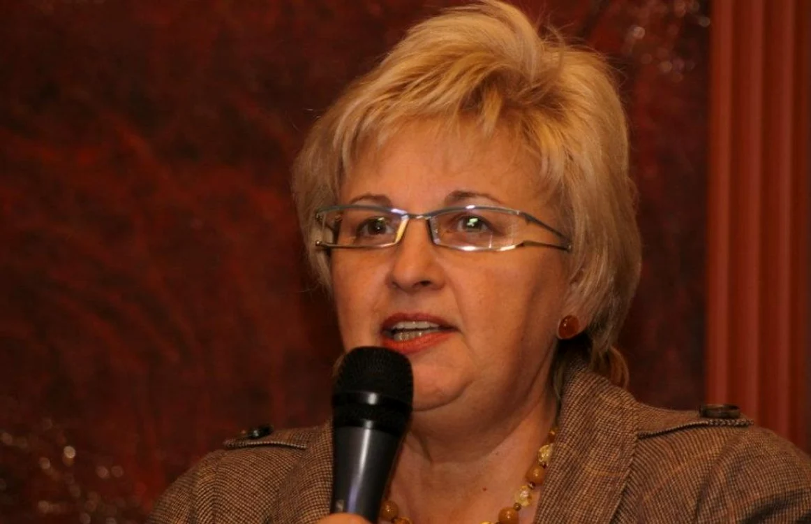 Brînduşa Armanca vorbeşte despre „fake news” la Conferinţele TNB