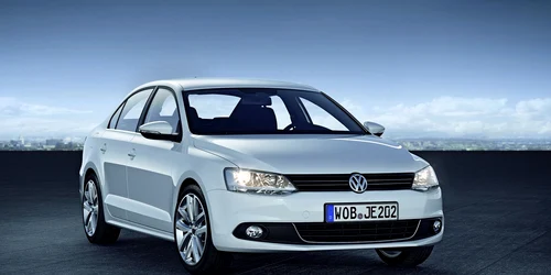 Noul Volkswagen Jetta beneficiază, în România, de doar două versiuni de motorizare, un diesel şi o unitate pe benzină 
