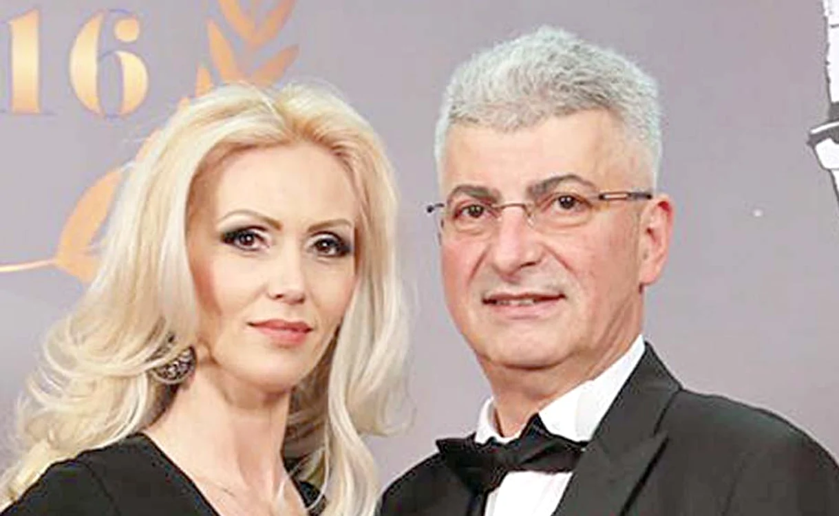 
    Cei doi s-au  căsătorit  pe 8 martie  