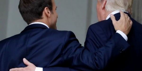 Donald Trump primit de Emmanuel Macron la Paris FOTO AFP