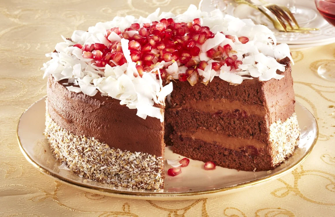 Chocolate and pomegranate cake + steps jpeg