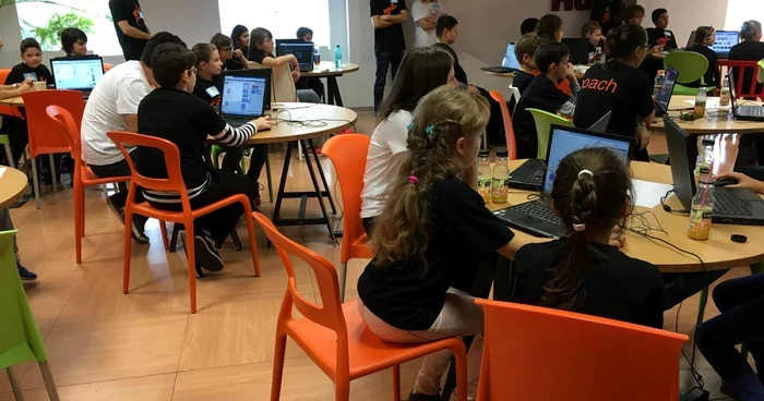 supercoders octombrie 2015 orange foto razvan baltaretu/adevarul