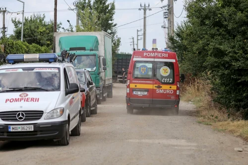 Zece persoane rănite într-un incendiu la o hală din Popeşti-Leordeni. FOTOInquam Photos / Sabin Cirstoveanu