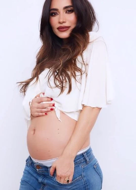 Lili Sandu se mândrește pe rețelele de socializare cu burtica ei de gravidă