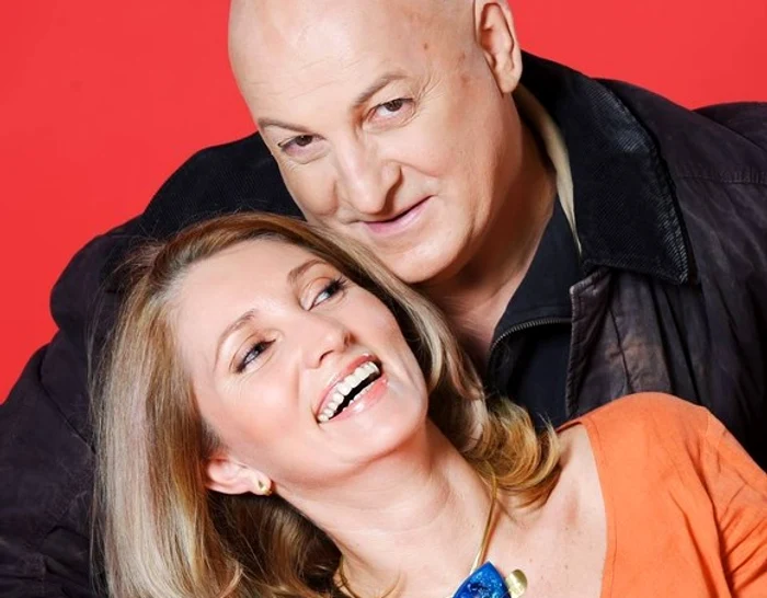 Florina Mărcuță, fosta soție a lui Bebe Cotimanis, pictează icoane / foto: arhiva Click!