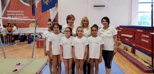 5 corina ungureanu fosta gimnasta iubit santiago antrenor de golf 4 jpg jpeg