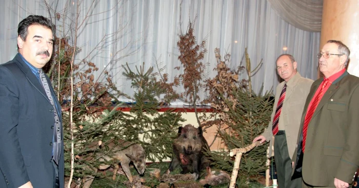 Cele mai impunătoare capturi au fost oferite ca premii la tombola organizată la petrecerea vânătorilor
