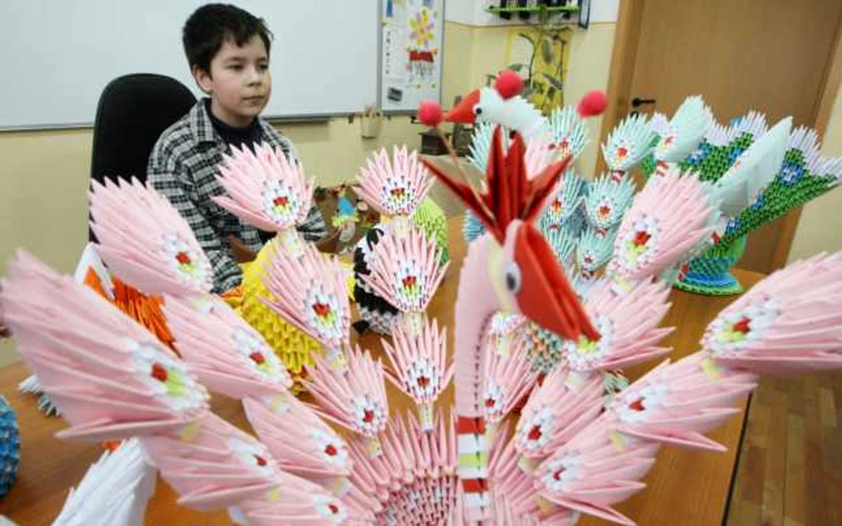 Afacere cu decoraţiuni handmade. Obiectele realizate prin tehnica origami pot fi impresionante