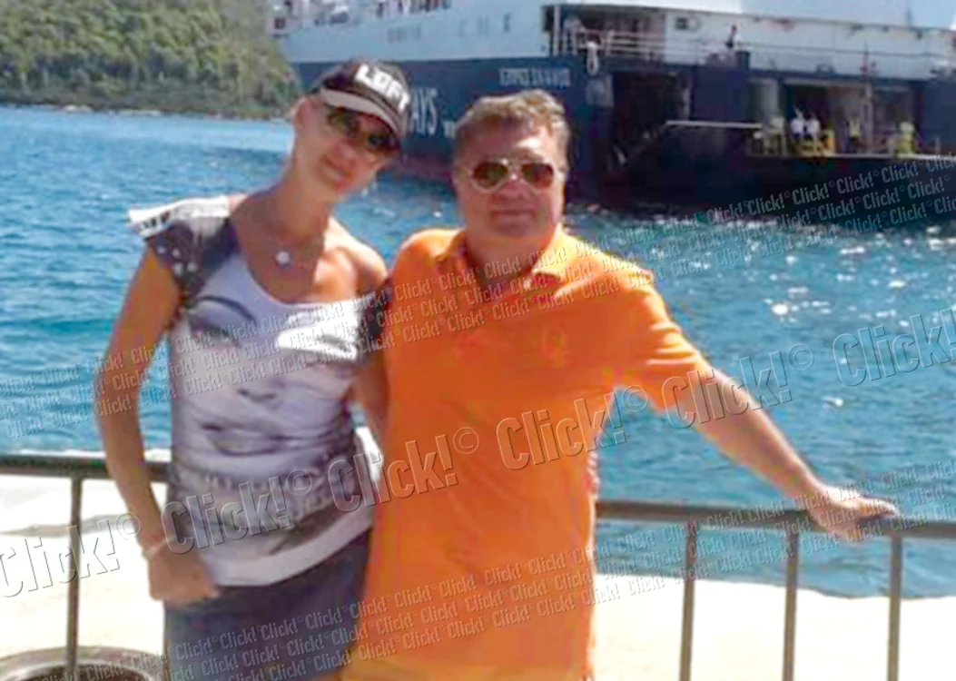 Monica şi Sorin  au mers în vacanţă  în Grecia în august
