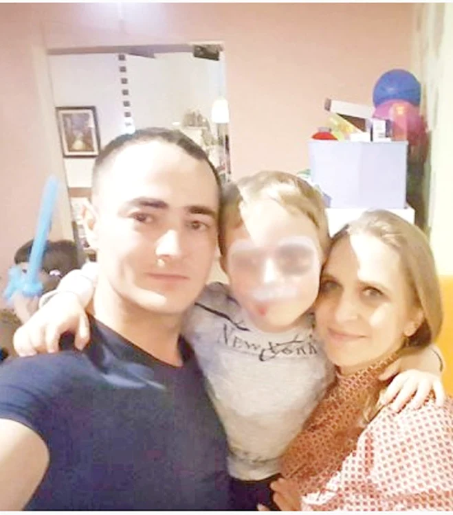 Ianis era singurul  copil al familiei  Mahu