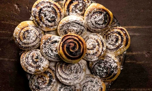 melcisori cu nuci si dulceata jpg