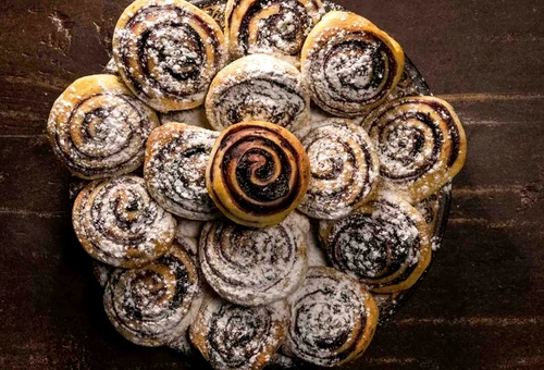 melcisori cu nuci si dulceata jpg